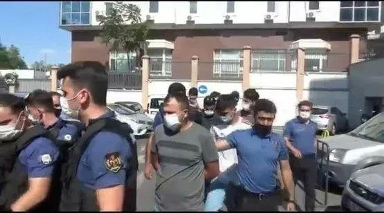 istanbulda-grup-yorumu-bahane-edip-izinsiz-konser-duzenlemek-isteyen-30-sahisa-gozalti-1597089870283.jpeg İstanbul'da Grup Yorum’u bahane edip izinsiz konser düzenlemek isteyen 30 şahısa gözaltı!-1