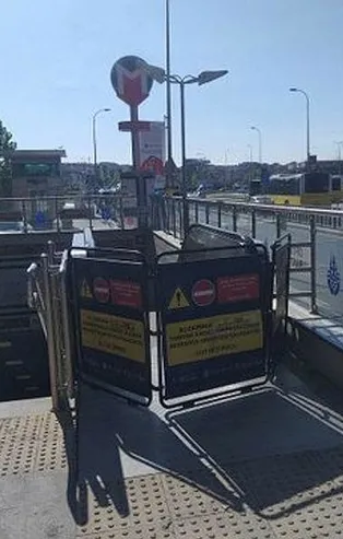 CHP'li İBB ile toplu taşıma yürümüyor! İstanbulluların 'yürüyen merdiven' çilesi