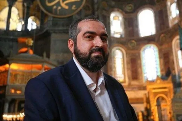 SON DAKİKA: Ayasofya İmamı Mehmet Boynukalın Marmara Üniversitesi'ndeki görevine geri döndü