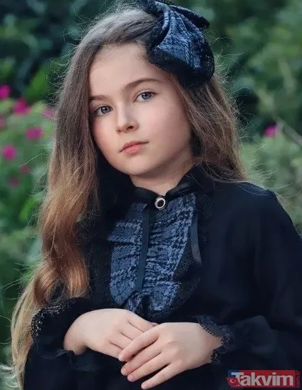 Dudaktan Kalbe'nin Melek'inin son haline bakın koca genç kız oldu! Maviş gözleriyle hayran bırakan Leylifer Kızgınyürek'i görenler: "Hiç benzemiyor" - 43