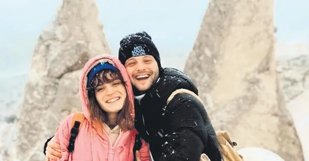 Aslı Bekiroğlu ile sevgilisi Can Koçkan Peri Bacaları'nda aşk tazeledi