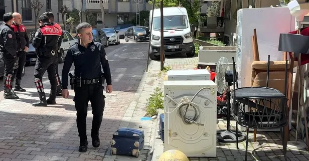 Avcılar'da kiracı şoku: Tatilden döndü, eşyalarını sokakta buldu!