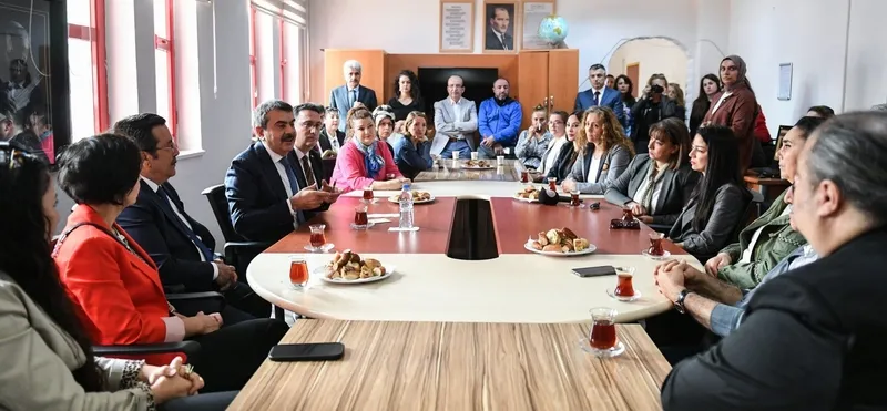 Öğretmenler Odası Konsepti (AA)