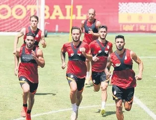 Aslan’dan çifte mesai