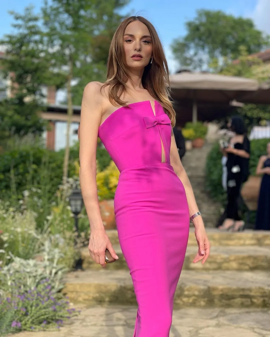 Nilperi Şahinkaya günler sonra yeni açıklama! Münevver Karabulut'u öldüren Cem Garipoğlu'nun kardeşi Sakine ile poz vermişti... - 9