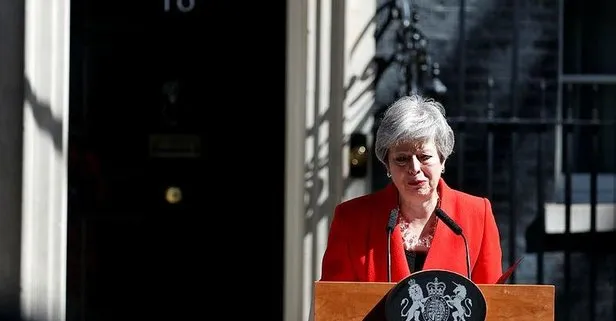 Theresa May resmen bıraktı