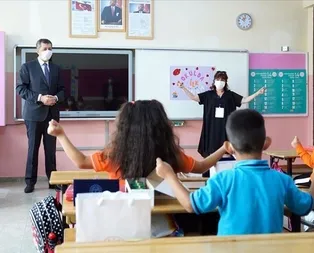 Son dakika: Yüz yüze eğitim başladı: Öğrenciler için ilk zil bu sabah çaldı