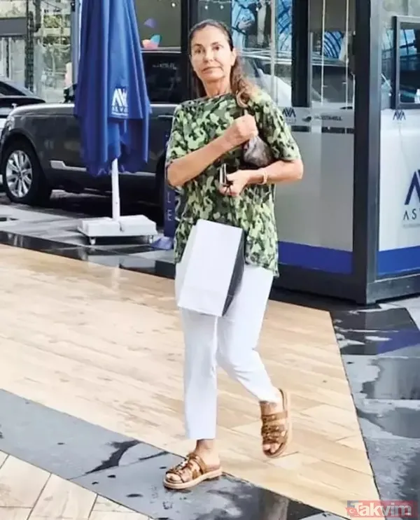 Tatlıses'i Eski Eşi Derya Tuna Da Ziyaret Etti.