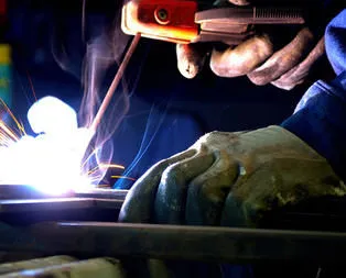 İş sebebiyle oruç tutmamak caiz mi?