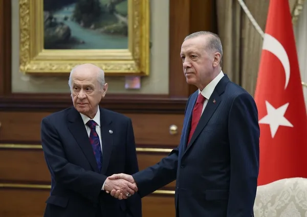 Son dakika: Başkan Recep Tayyip Erdoğan Külliye'de MHP lideri Devlet Bahçeli'yi ağırladı-2