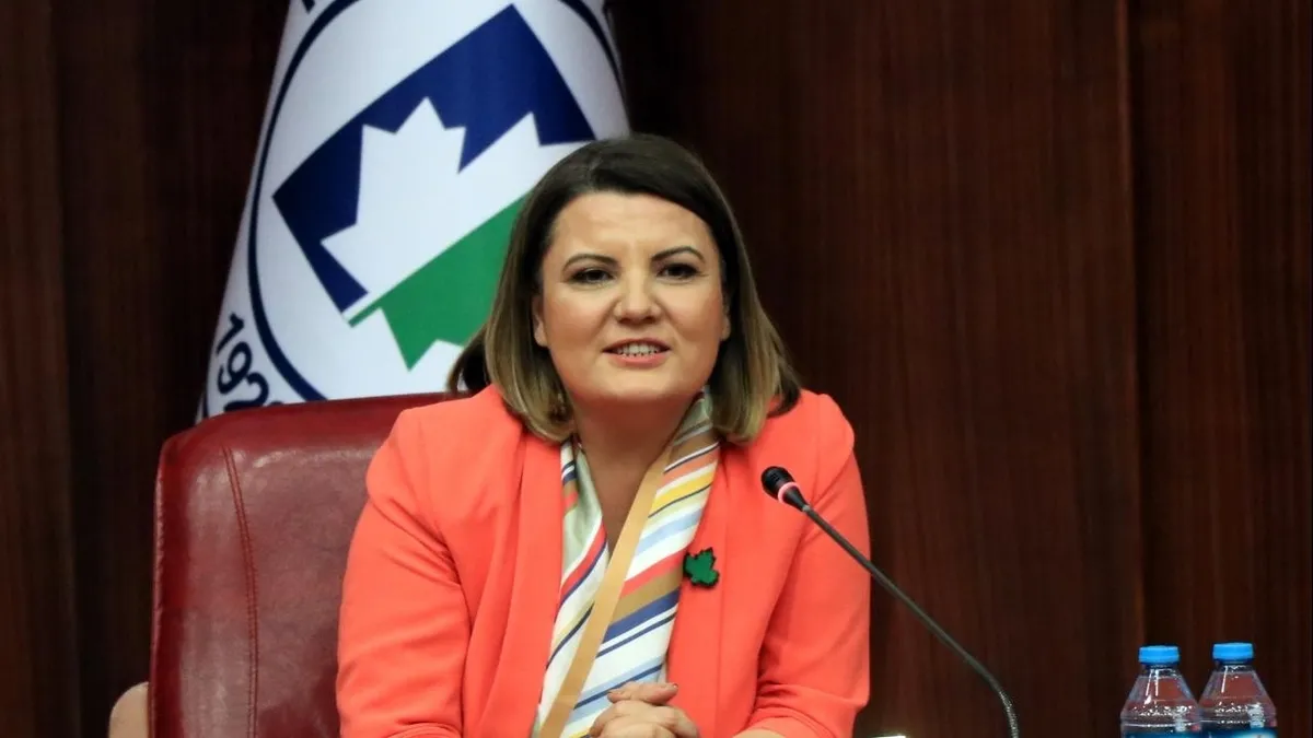 izmit-belediyesi-sorusturmasinda-ruhsat-icin-30-bin-tllik-zarf-iddiasi-1786106116507.jpeg İzmit Belediyesi soruşturmasında ruhsat için 30 bin TL’lik zarf iddiası-3