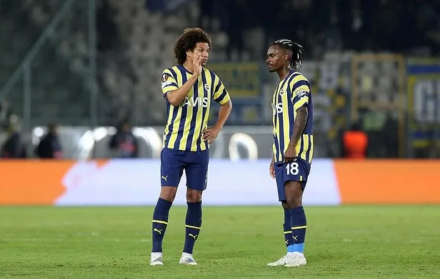 lider-geldi-lider-gidiyor-fenerbahce-dinamo-kiev-karsilasmasindan-2-0-galip-ayrildi-1667513755069.jpeg
