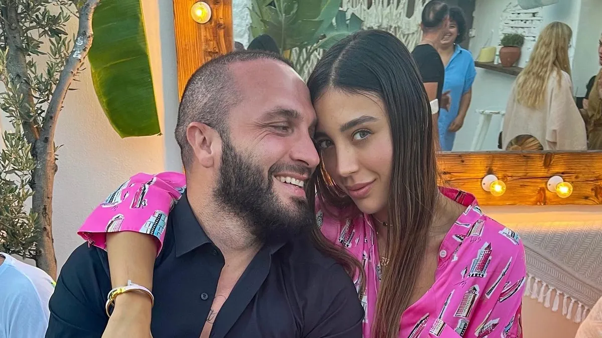Berkay'dan eşine 55 milyonluk bebek hediyesi