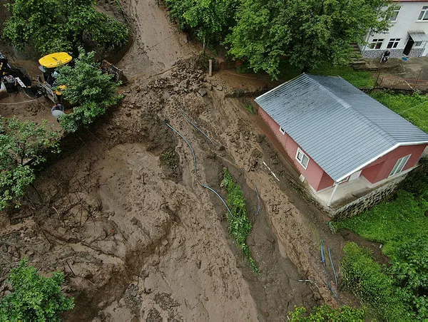 1688713084299.jpg Meteoroloji'den son dakika hava durumu raporu |Yurdun büyük bölümü için gelecek! Sıcak havalara aldanmayın-11