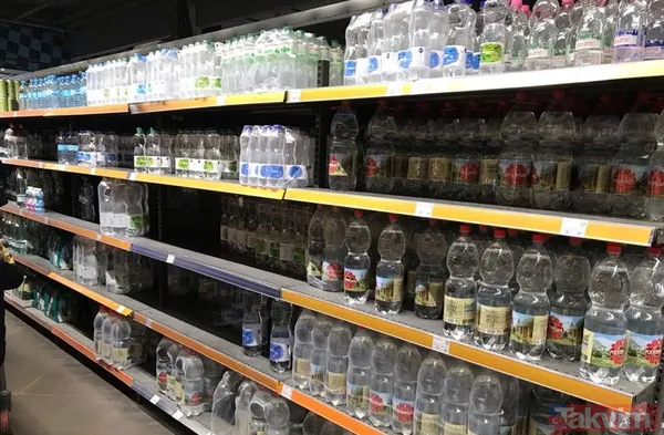 Rusya Ukrayna savaşı kıtlık yarattı! Ukrayna'da mağazalar kapalı raflar boş benzin yok - 15