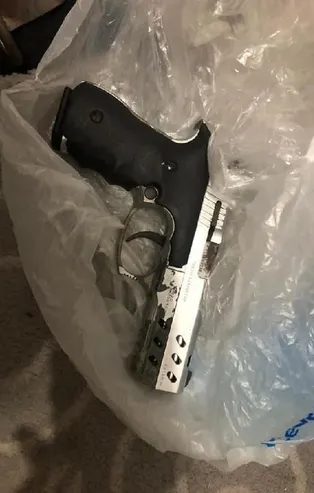 Gara şehidi Uzman Çavuş Hüseyin Sarı'nın tabancası Diyarbakır'daki terör operasyonunda ele geçirildi