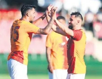 Aytaç Kara gollerle başladı