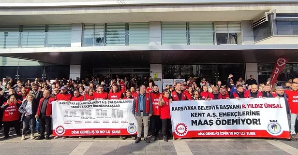 CHP'li Karşıyaka Belediyesi'nde maaş krizi: İşçiler belediye binası önünde toplandı