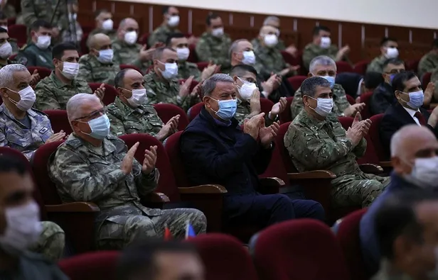 Milli Savunma Bakanı Hulusi Akar ve TSK komuta kademesi Bakü'de: Azerbaycan'ın haklı davasının yanındayız-6