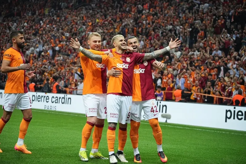 galatasaraydan-4-futbolcu-hakkinda-aciklama-transferleri-ne-durumda-imza-atacaklar-mi-1720988229041.jpg