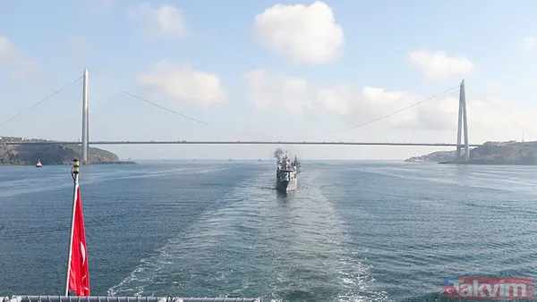 Preveze Deniz Zaferi’nin 486’ncı yıl dönümü: TCG Anadolu ve 15 savaş gemimiz İstanbul Boğazı'ndan geçti - 42