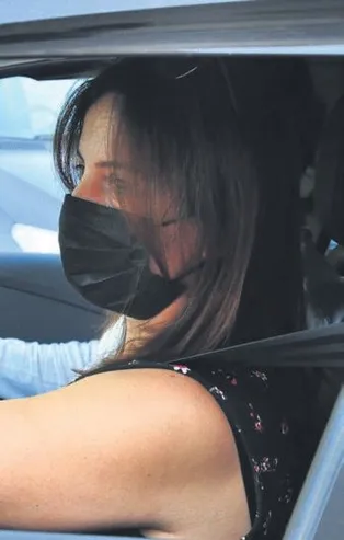 Sıfır km skandal: Koltuktan falçata çıktı