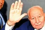 Siyaset hocasını kaybetti