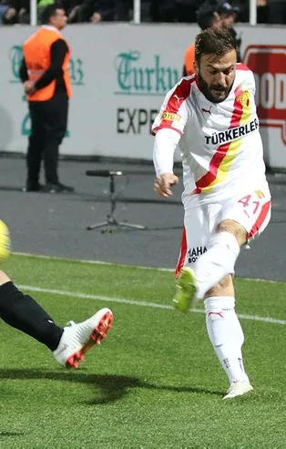 Denizli'de puanlar bölüşüldü! Denizlispor 1 - 1 Göztepe (MAÇ SONUCU)