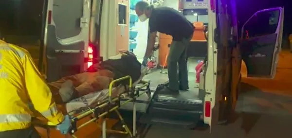 motosikletine-carptiklari-cop-toplayici-genci-doverek-hastanelik-ettiler-1616366176950.jpg Antalya’da motosikletine çarptıkları çöp toplayıcı genci döverek hastanelik ettiler-3