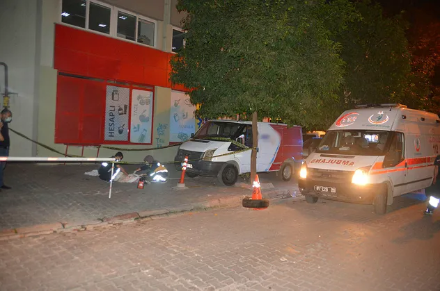 Adana'da acı olay! 8'inci kattan yere çakıldı