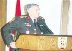 Çevik Bir adliyeye geldi