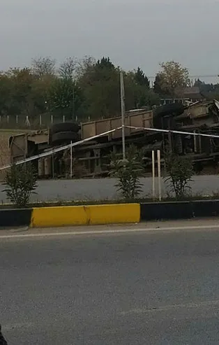 İzmir'de can pazarı! İki midibüs kafa kafaya çarpıştı! 5'i ağır 45 yaralı