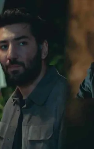 Derin Aras'ı nerden tanıyor? Sadakatsiz Derin ve Aras arasındaki bağlantıya inanamayacaksınız! Sadakatsiz 34. bölüm fragmanı!