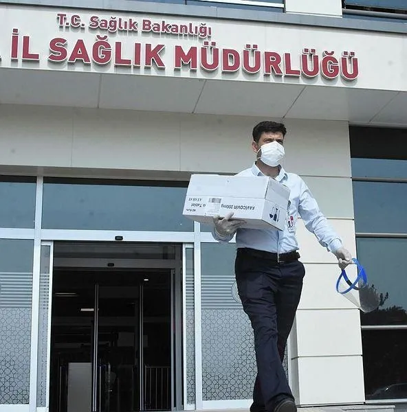 Konya’da vaka oranları düşüşe geçti: Koronavirüs hastalarının ilaçları evlerine ulaştırılıyor-4