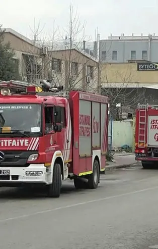 Tuzla'da boya fabrikasında yangın