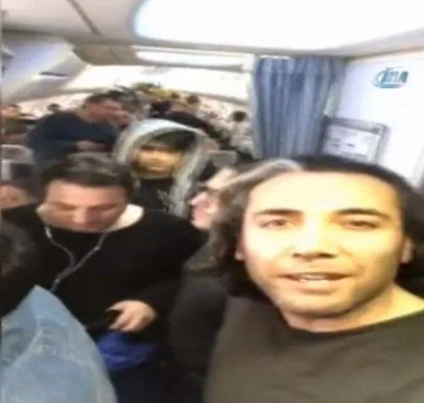 Pegasus uçağında büyük panik!-1