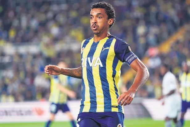 super-4lu-sahne-aliyor-firtina-galatasaray-derbisine-1642806309712.jpeg Süper 4'lü sahne alıyor! Fırtına Galatasaray derbisine hücum hattında 4 yıldızıyla sahne alacak-10