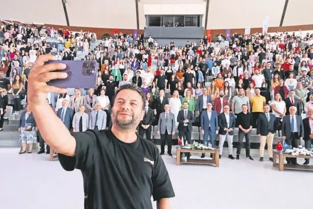 polise-27-bin-tl-maas-promosyonlari-yenilendi-l-ekonomi-haberleri-1664400451247.jpeg Polise 27 bin TL! Maaş promosyonları yenilendi l Ekonomi haberleri-5