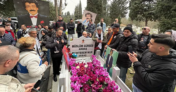Müslüm Baba için Japonya’dan geldiler! Müslüm Gürses ölümünün 13. yılında anıldı