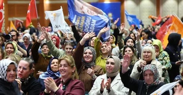 Başkan Erdoğan'dan İstanbul teşkilatına telefon: Kadın kollarına saha çalışması teşekkürü
