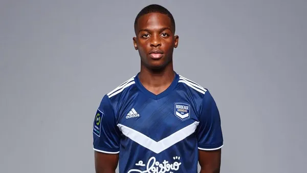 fenerbahcenin-transfer-hedefindeki-bakwa-icin-takas-formulu-masada-1661432098458.jpg Fenerbahçe'nin transfer hedefindeki Bakwa için takas formülü masada-3