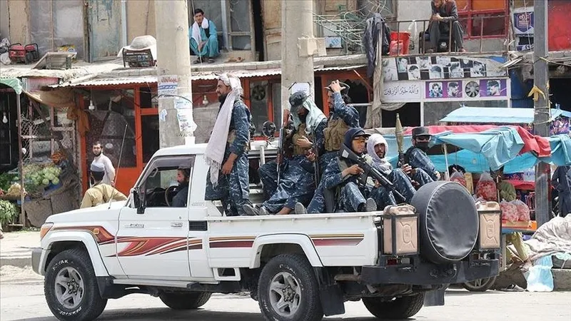 3-saldiri-ayni-hucre-moskova-saldirisinin-ucu-istanbuldaki-kilise-saldirina-uzandi-1711350927451.jpeg İstanbul'da gezi Moskova'da katliam | Rusya'daki terör eyleminin şifreleri çözülüyor! Türkiye'ye neden geldikleri ortaya çıktı! Bir kişi daha tutuklandı-27