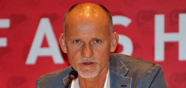 Biz ve futbolcular durumun farkındayız