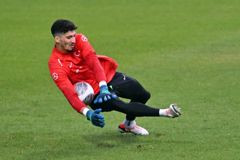 Galatasaray'dan 3 transfer birden! Fenerbahçe'nin eski yıldızı geliyor - 33