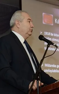 KK'nın danışmanı PKK/PYD’li teröristlerin paylaşımlarını beğeniyor