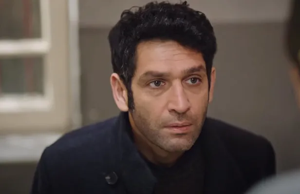 efsane-isim-falan-dinlemedi-yol-gozukuyor-masumlar-apartmani-dizisinde-ayriliktan-baska-cozum-kalmayacak-1610552278601.jpg Efsane isim falan dinlemedi yol gözüküyor! Masumlar Apartmanı'nda ayrılıktan başka çözüm kalmayacak-2