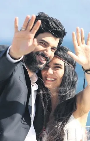 Tuba Büyüküstün'den ‘Kara Para Aşk’taki rol arkadaşı Engin Akyürek itirafı