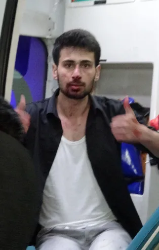 Erzurum'da 'Niye baktın' kavgası: 1 yaralı
