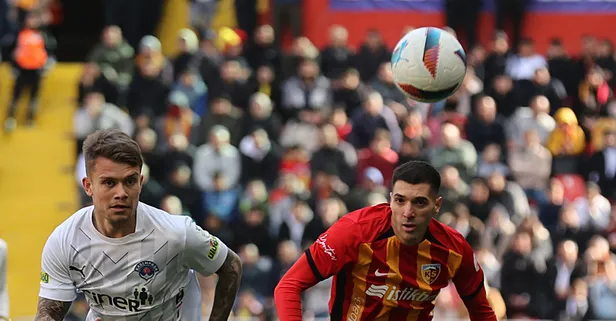 10 kişiyle 3 puan! Kayserispor - Kasımpaşa: 1-0 | MAÇ SONUCU