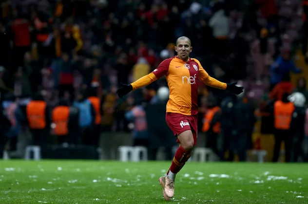 Galatasaraylı Sofiane Feghouli'den Fenerbahçe için şok sözler!